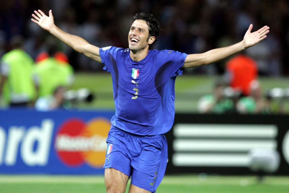 与去年排名相同，北京国安与山东泰山分别锁定中超第四第五（延续去年排名，北京国安与山东泰山分列中超第4、第5位）