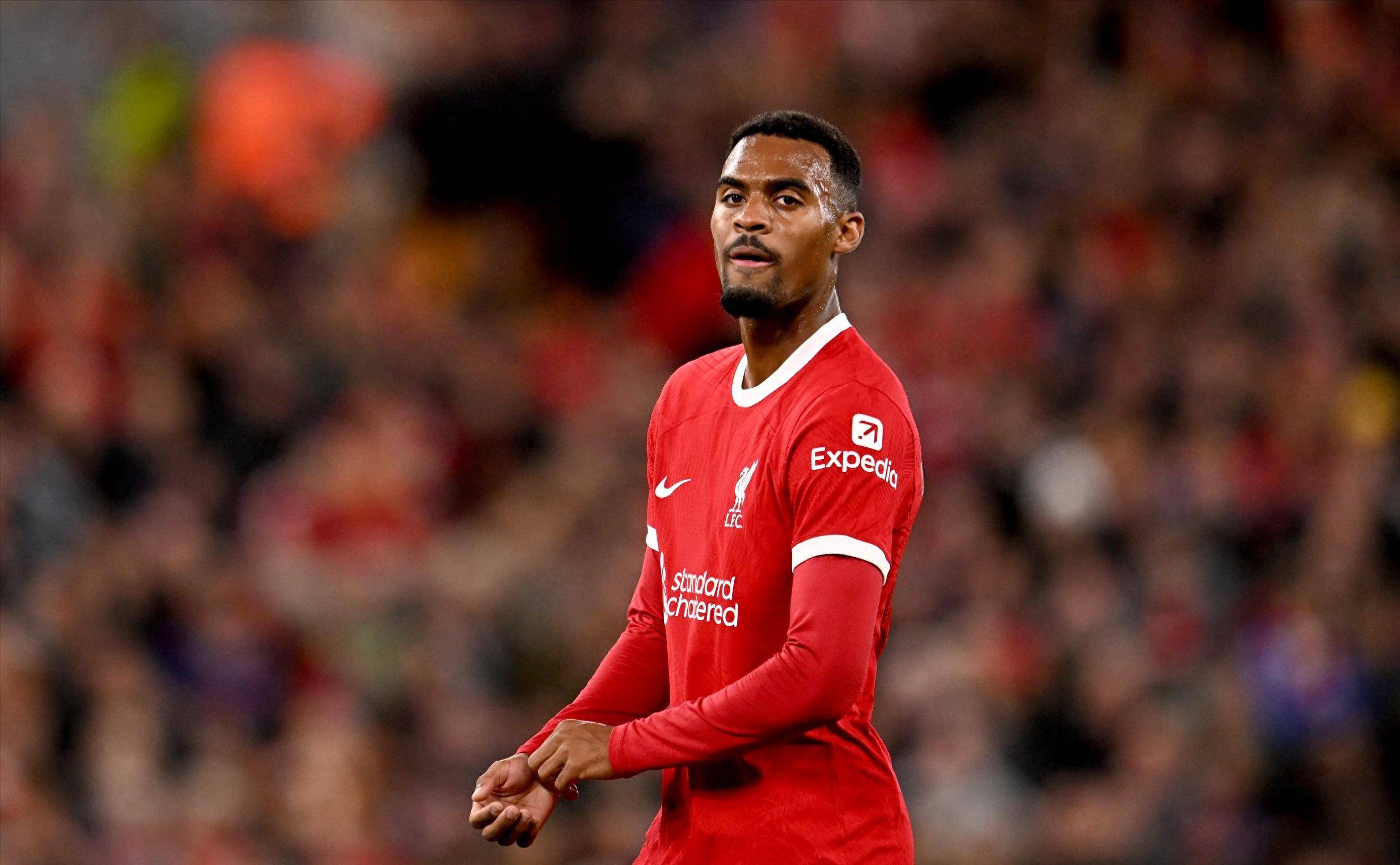 意天空列合同年最佳11人：迈尼昂、科纳特、DV9、莱万在列（意大利天空体育评选年度最佳十一人：迈尼昂、科纳特、DV9、莱万上榜）