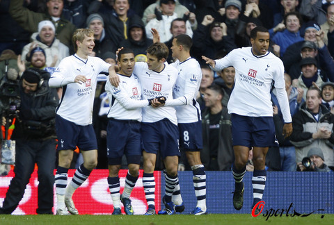 26分高调逆袭！桑德兰复古流球风爆火，熬过非洲杯就冲欧战？（26分强势回升！桑德兰复古风爆红，挺过非洲杯就剑指欧战？）