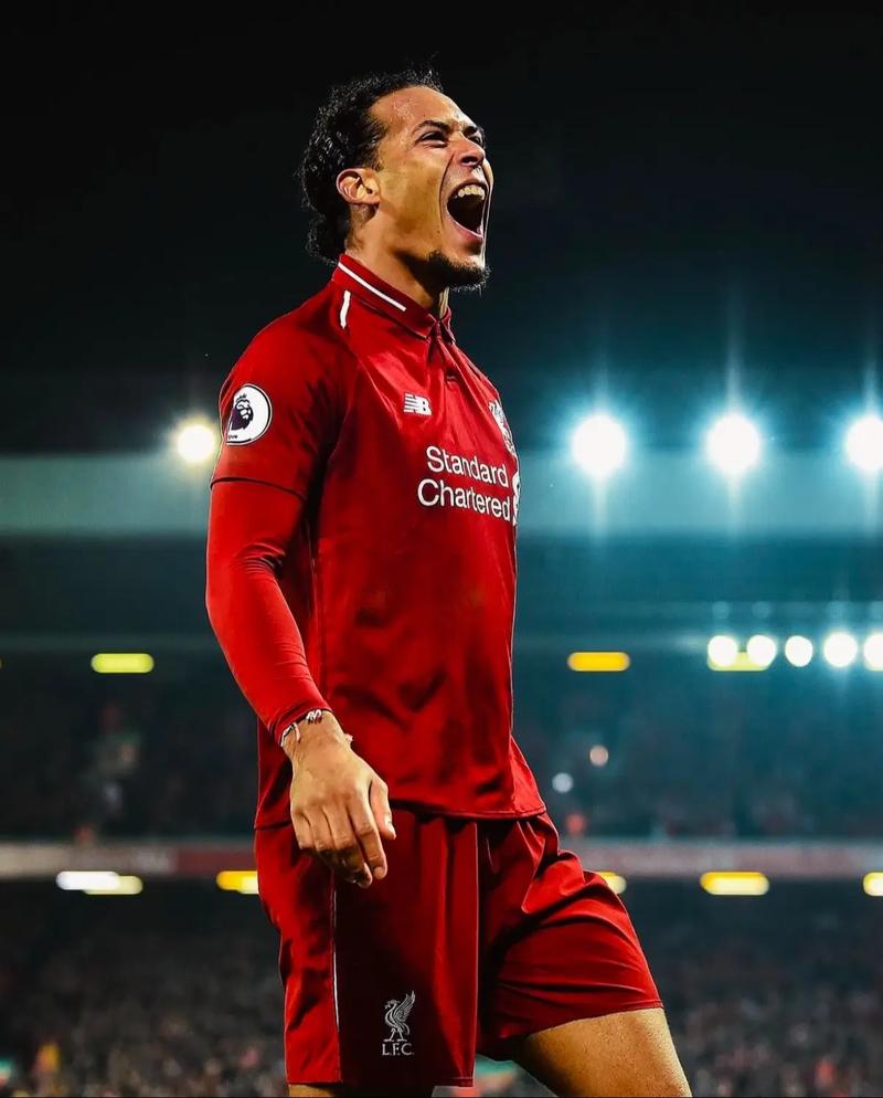 德天空：目前谢什科和曼联的转会进展远高于西蒙斯与切尔西