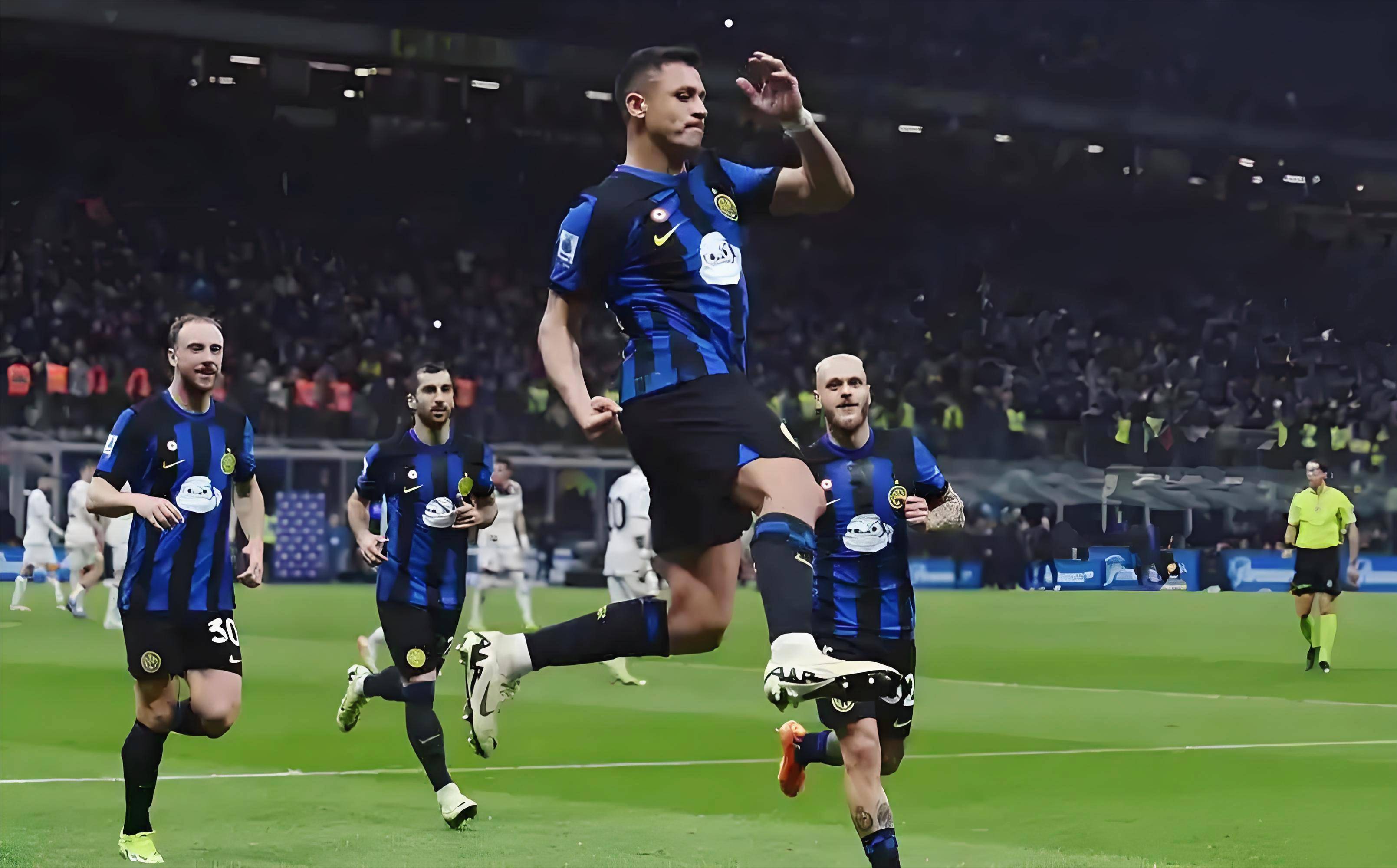 阿瑙托维奇再次在欧联杯进球，时隔16年217天欧联杯历史最长（阿瑙托维奇欧联再进球，16年217天间隔创赛史最长）