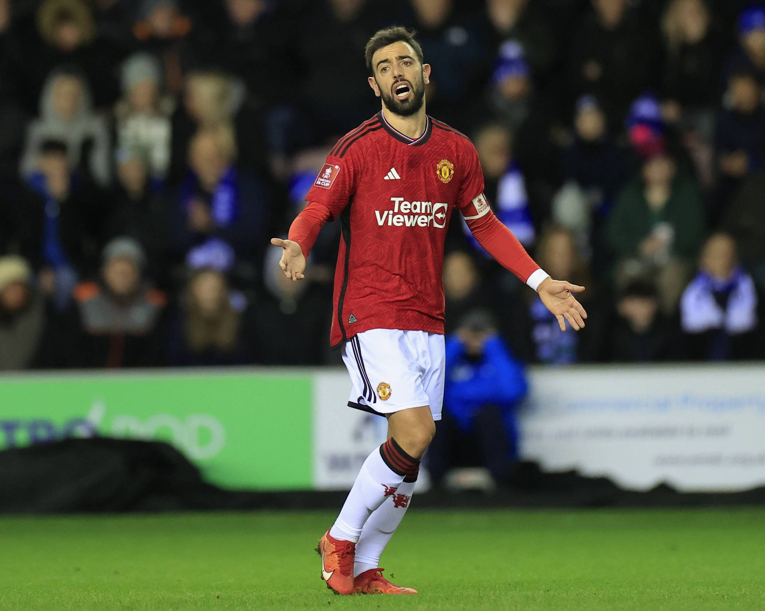 格拉斯纳：全队没人该被指责；点球大战阿森纳是更幸运的一方（格拉斯纳：无人该背锅，点球大战阿森纳更走运）