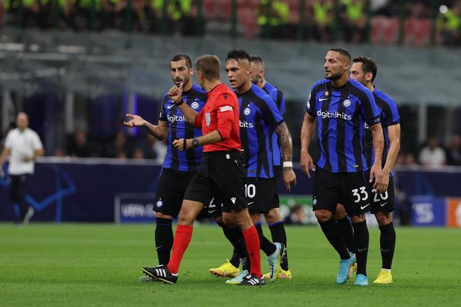 姆巴佩梅开二度，追近C罗的年度进球纪录