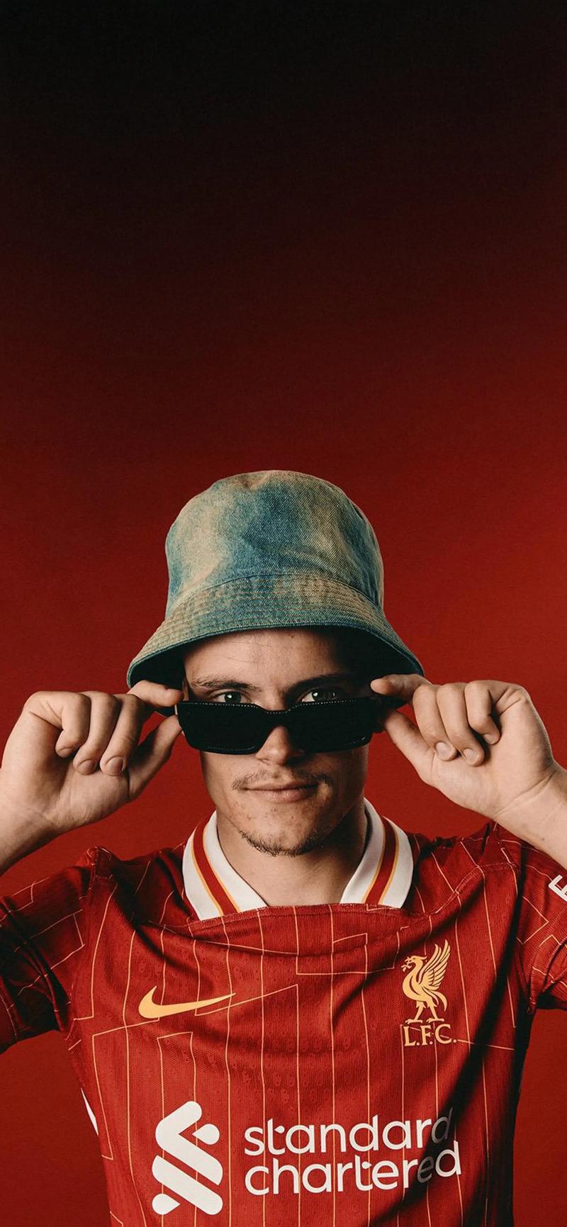 西班牙此前10次对阵乌拉圭5胜5平保持不败，打进16球丢8球